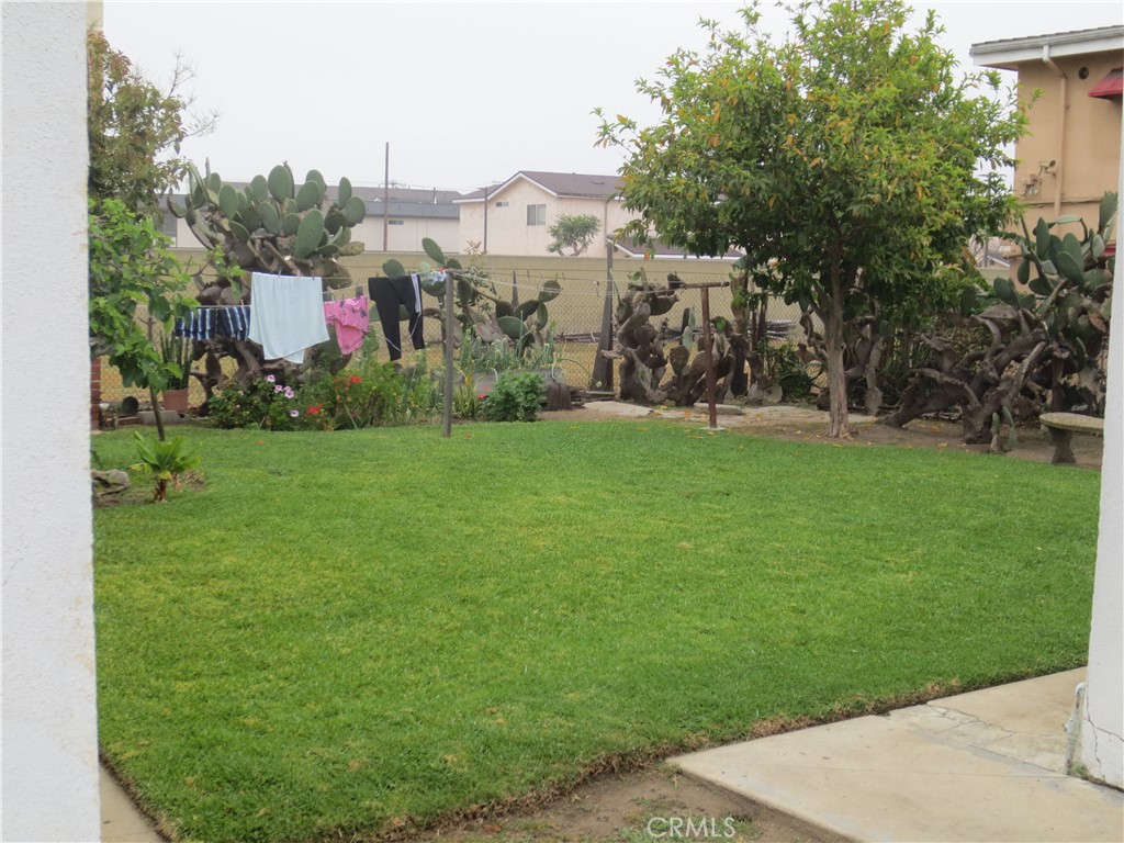 1716 W Redondo Beach Property Photo 17