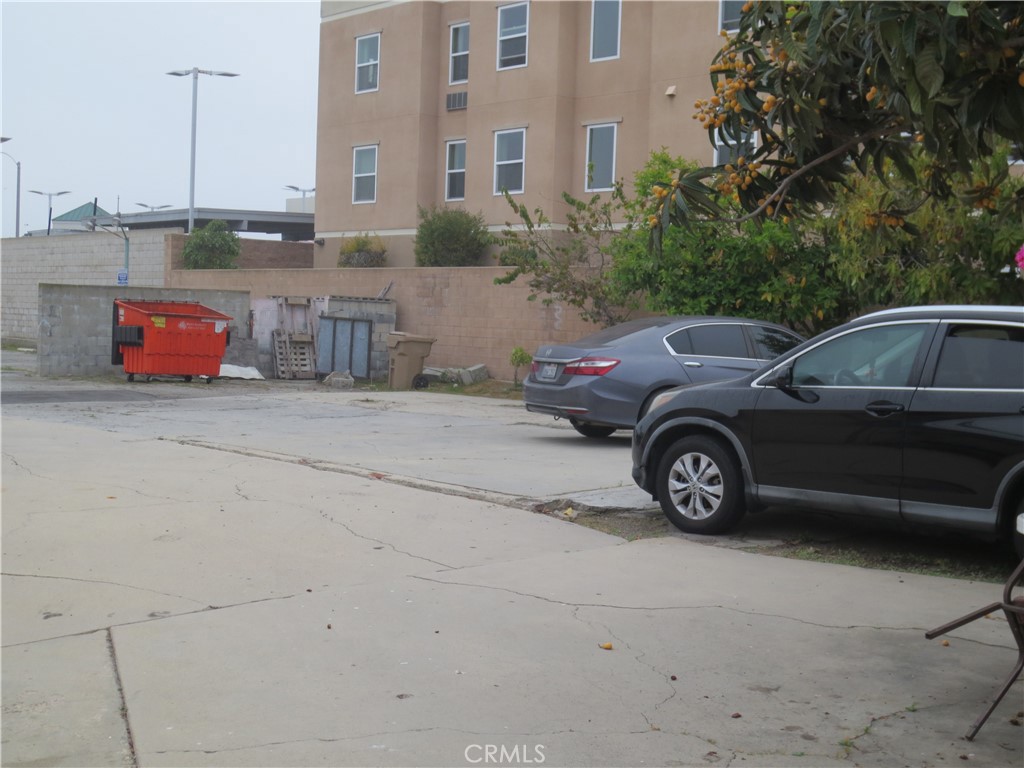 1716 W Redondo Beach Property Photo 20