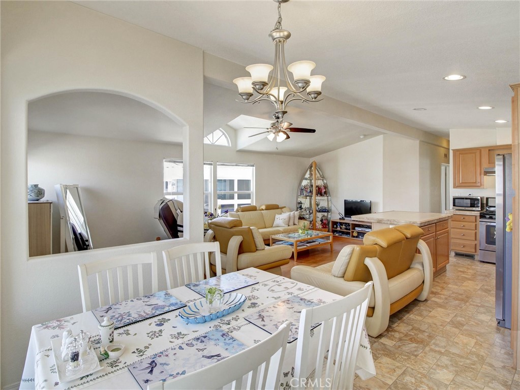 2550 Pacific Coast Highway 51 Property Photo 5
