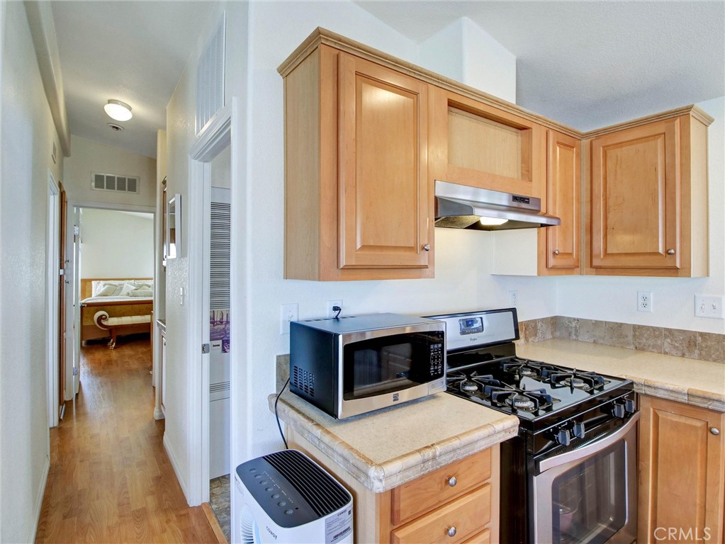 2550 Pacific Coast Highway 51 Property Photo 16