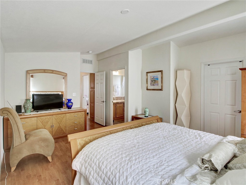 2550 Pacific Coast Highway 51 Property Photo 19