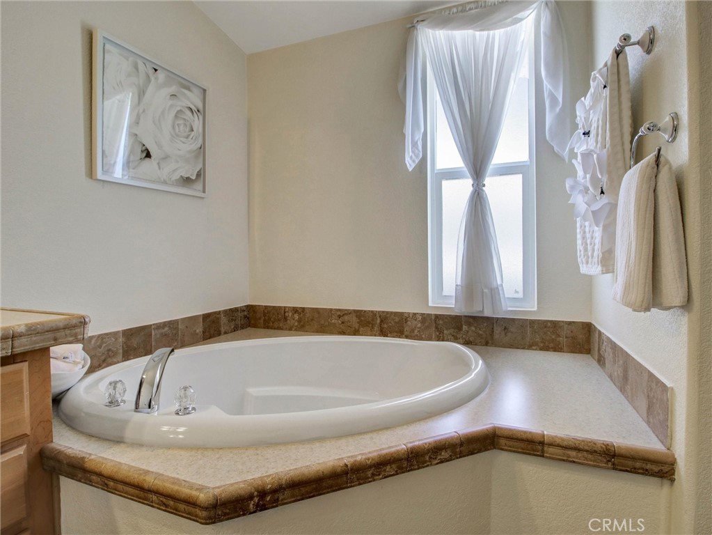 2550 Pacific Coast Highway 51 Property Photo 25