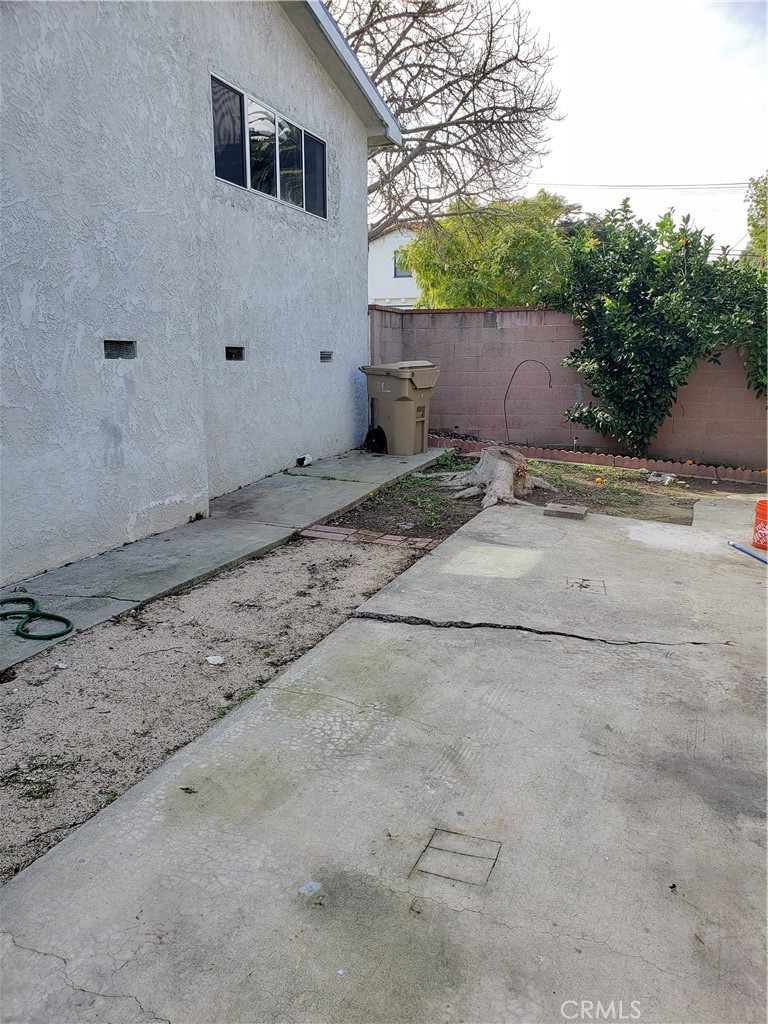 1810 S Leland Property Photo 16