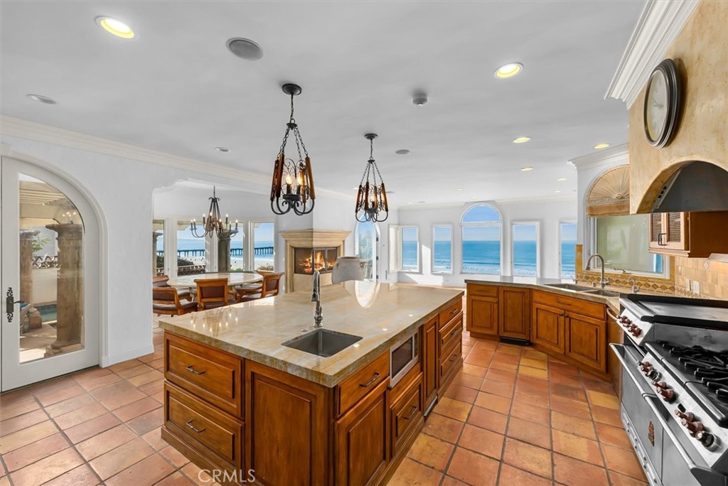 1500 The Strand Property Photo 21