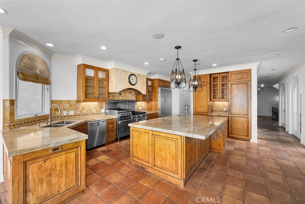 1500 The Strand Property Photo 22