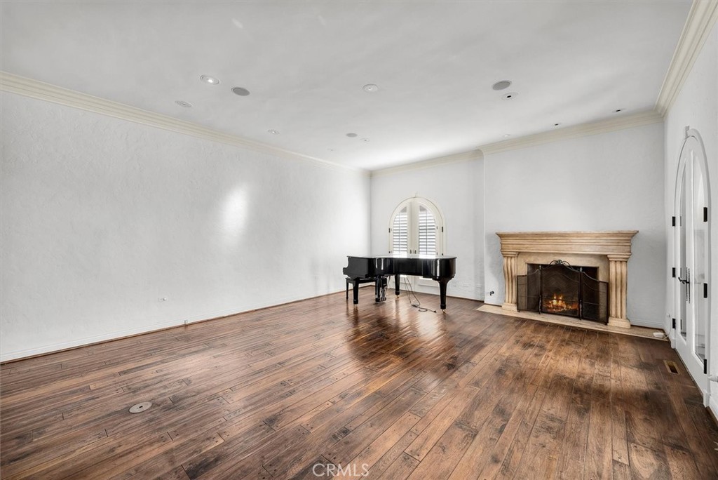 1500 The Strand Property Photo 26
