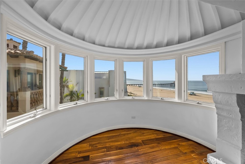 1500 The Strand Property Photo 34