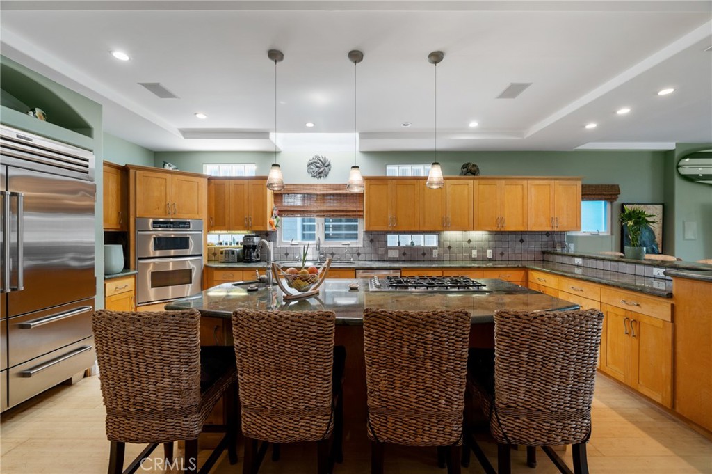 310 30th Property Photo 11