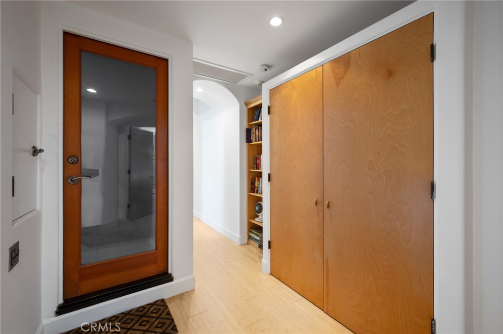310 30th Property Photo 21