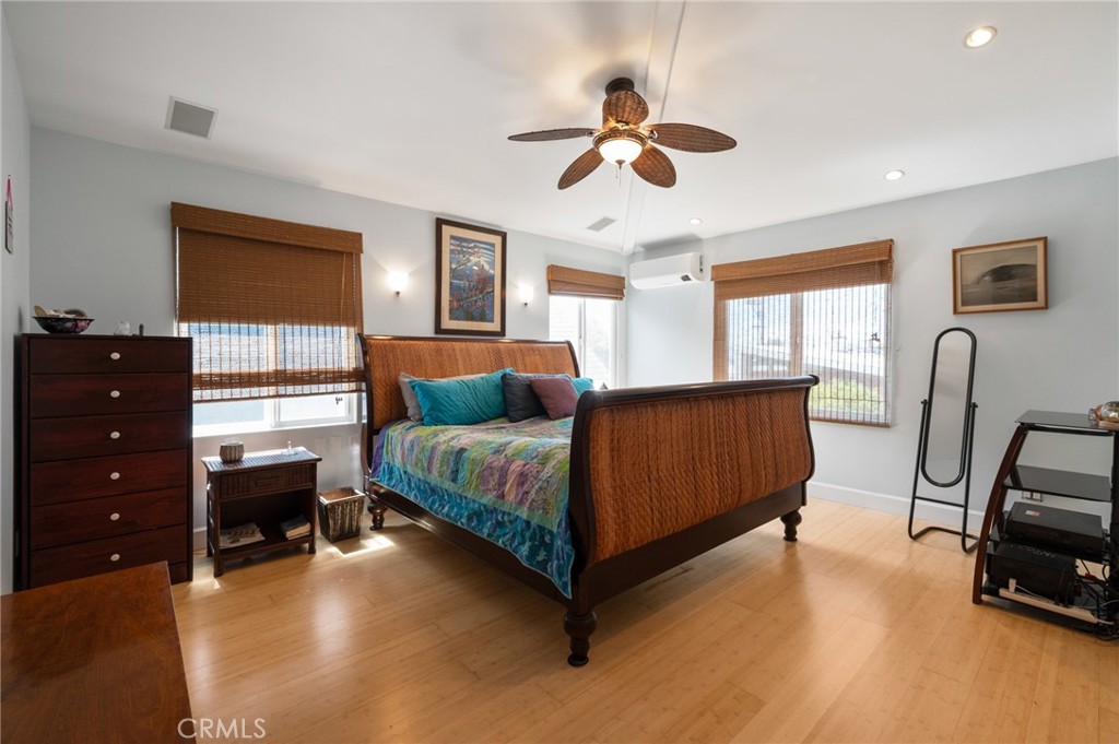 310 30th Property Photo 23