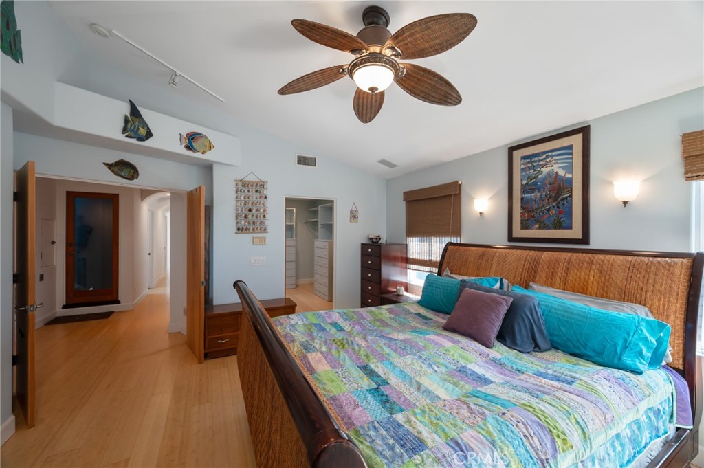 310 30th Property Photo 24