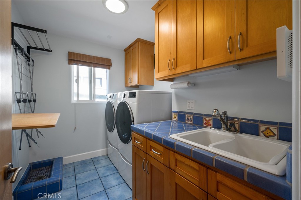 310 30th Property Photo 30
