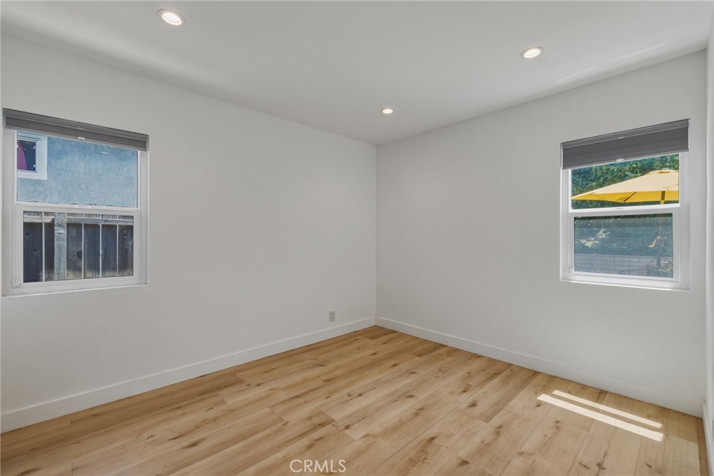 4068 Newton Property Photo 16