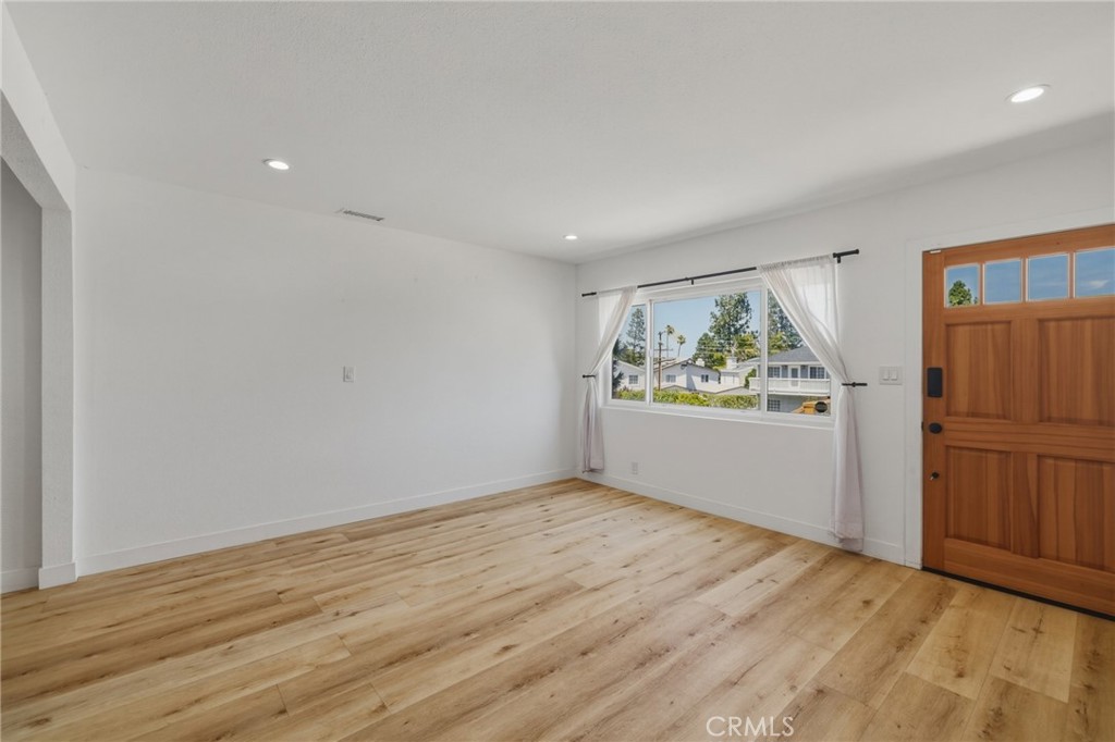 4068 Newton Property Photo 19