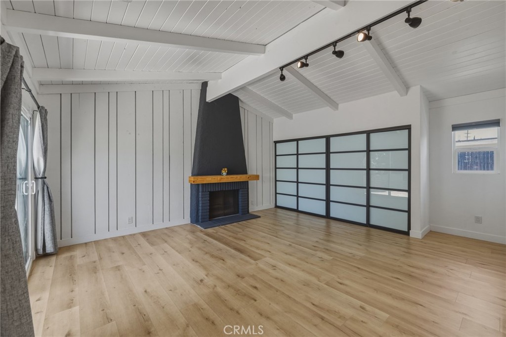 4068 Newton Property Photo 28