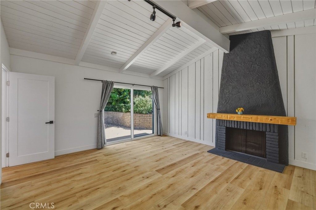 4068 Newton Property Photo 29