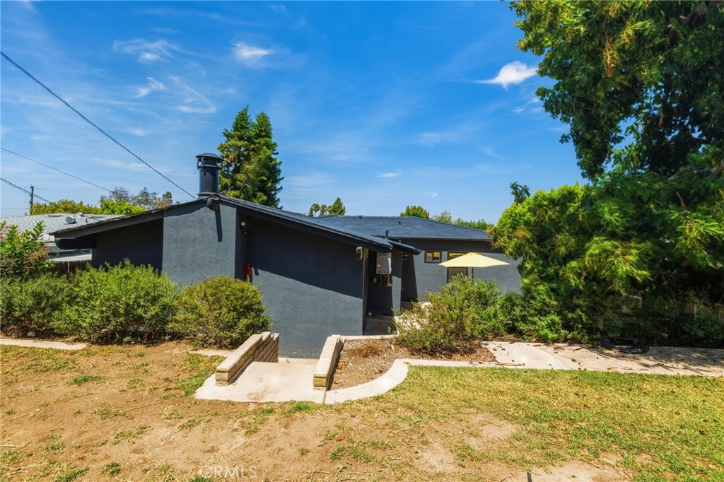 4068 Newton Property Photo 37
