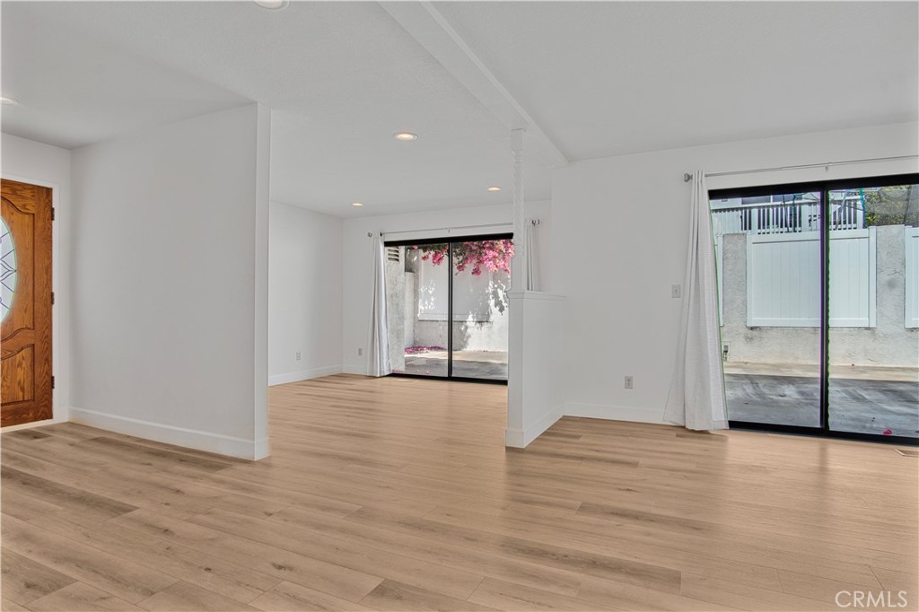 222 N Juanita Avenue B Property Photo 6