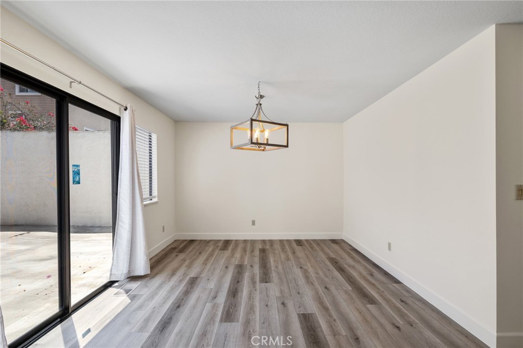 222 N Juanita Avenue B Property Photo 9