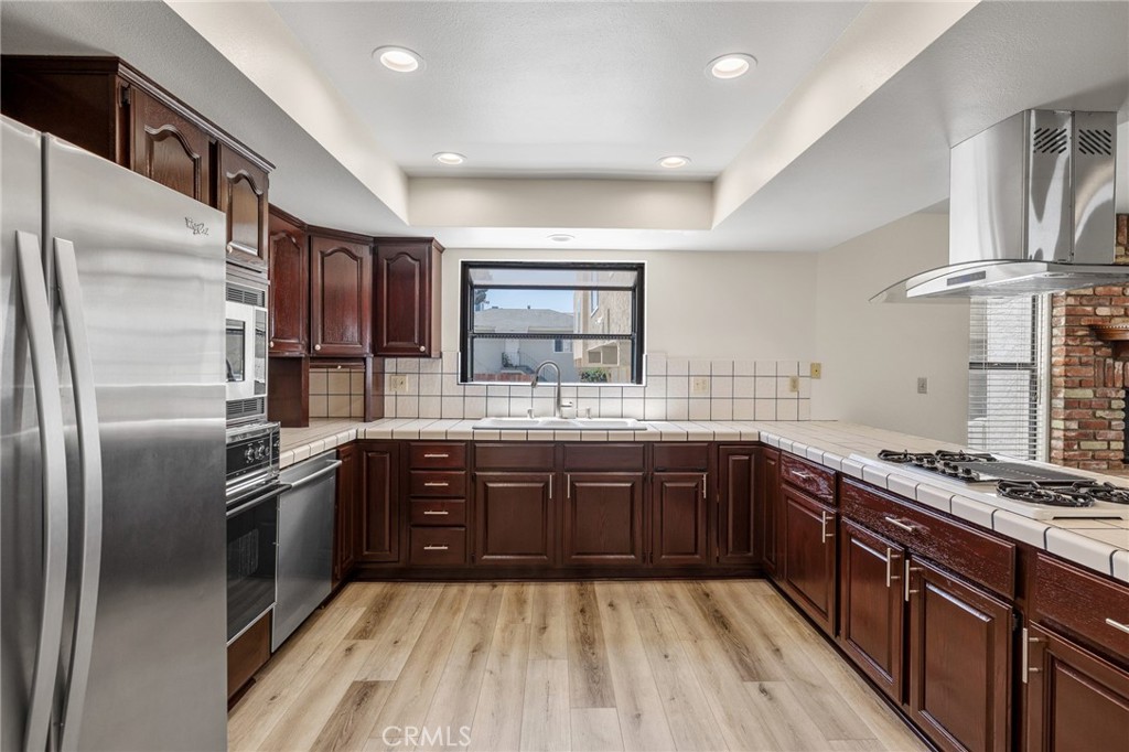 222 N Juanita Avenue B Property Photo 12
