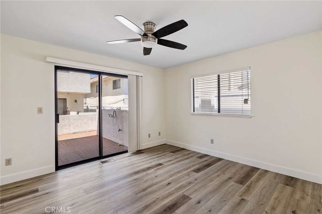 222 N Juanita Avenue B Property Photo 18