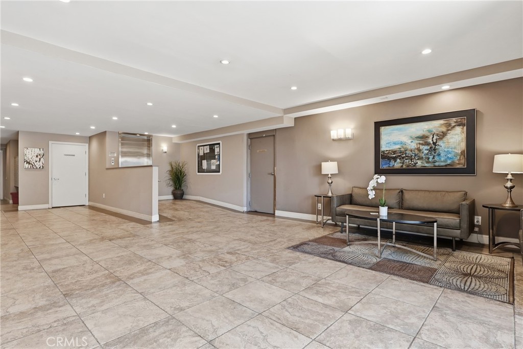 1600 Ardmore Avenue 134 Property Photo 30