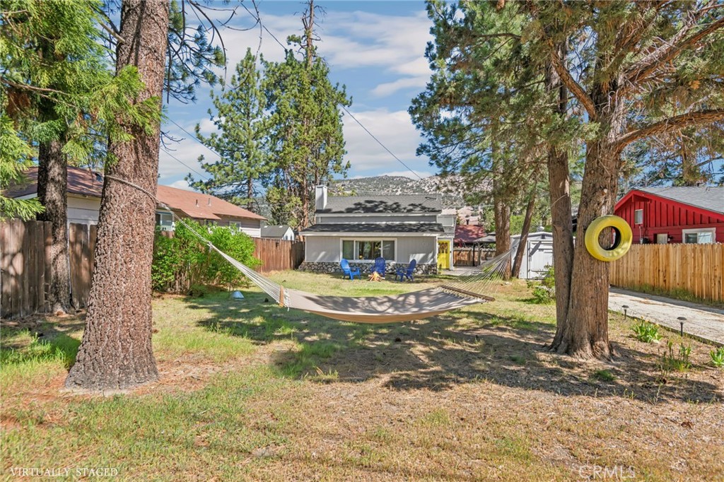 513 E Meadow Lane Property Photo 3