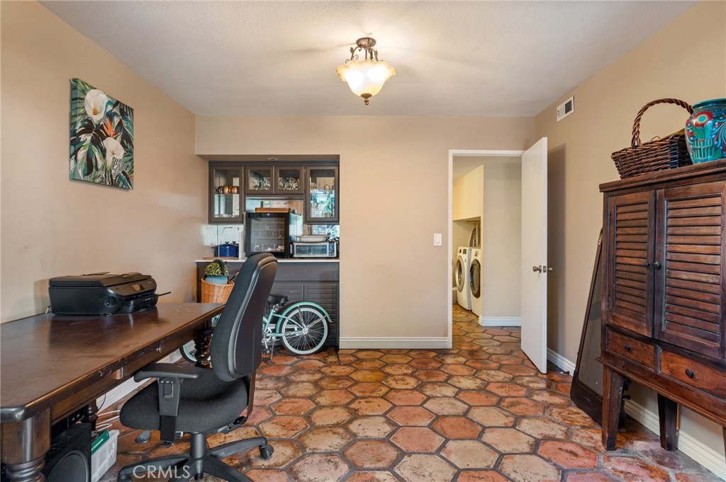 850 Coastline Drive Property Photo 21