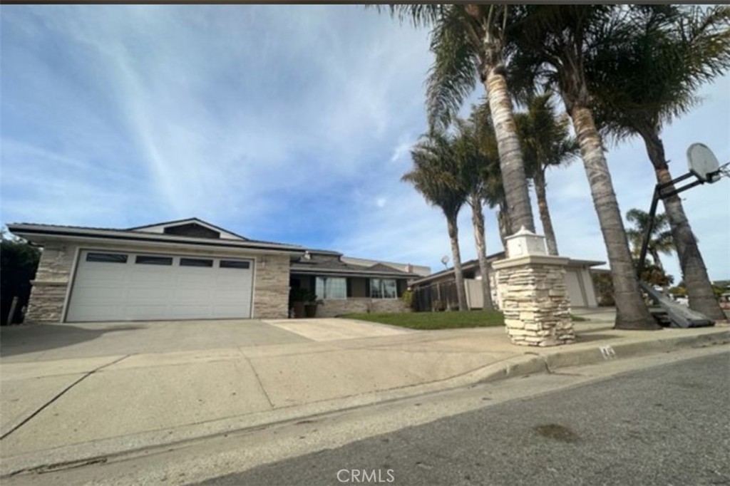 48 Jeanette Way Property Photo 1