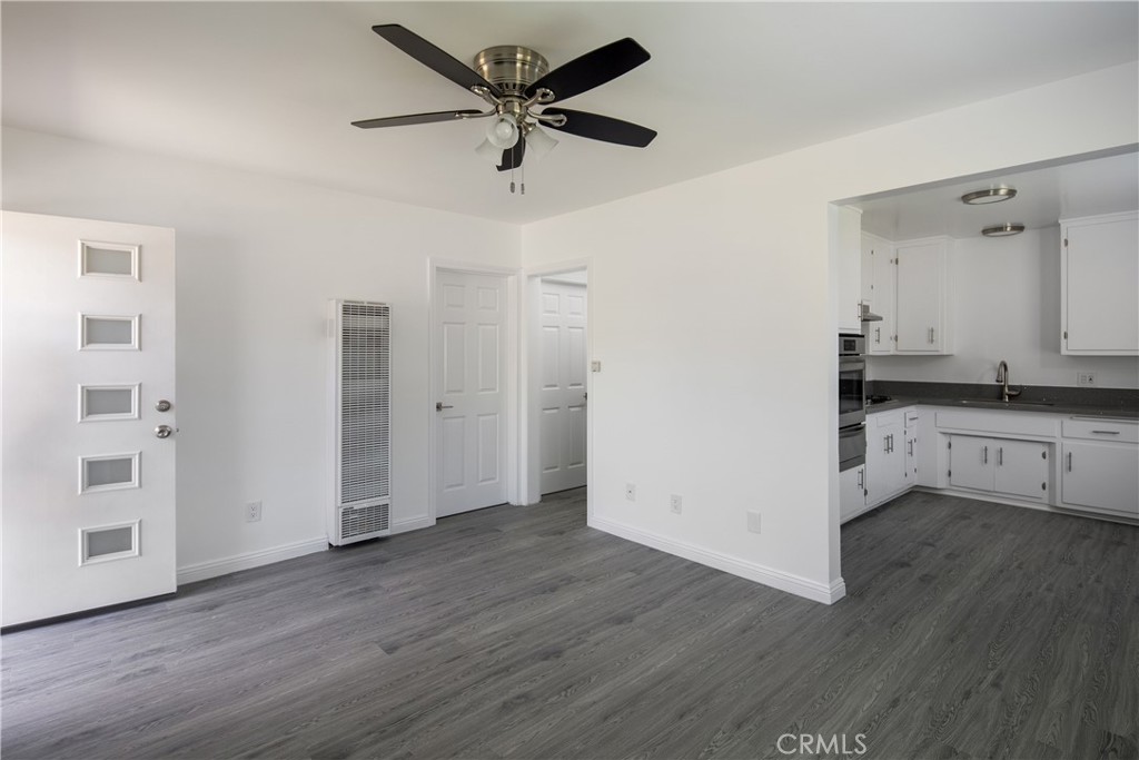 2601 Curtis Avenue Property Photo 4