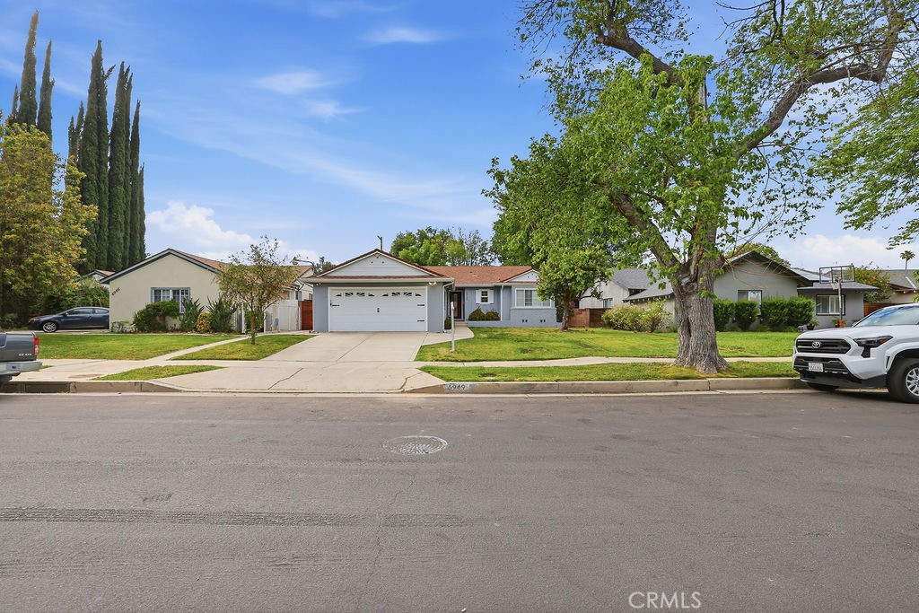 6949 Lena Property Photo 2