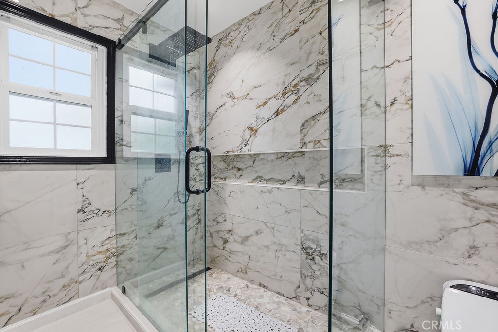 6949 Lena Property Photo 11