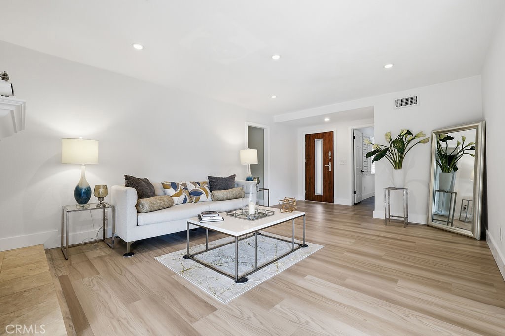 6949 Lena Property Photo 30
