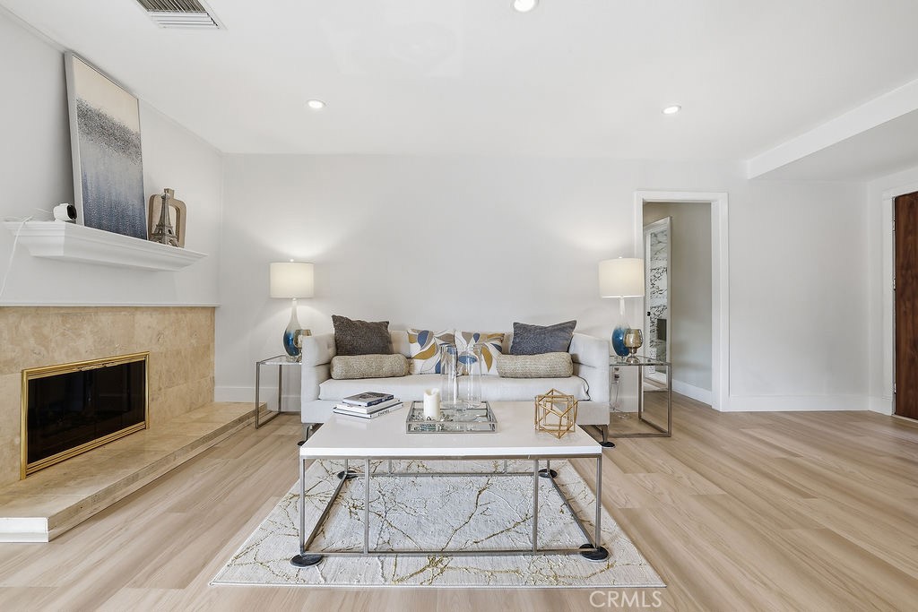6949 Lena Property Photo 31