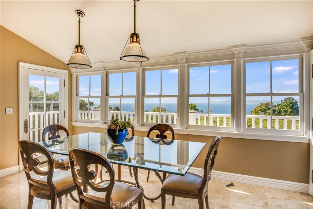1409 Via Arco Property Photo 17