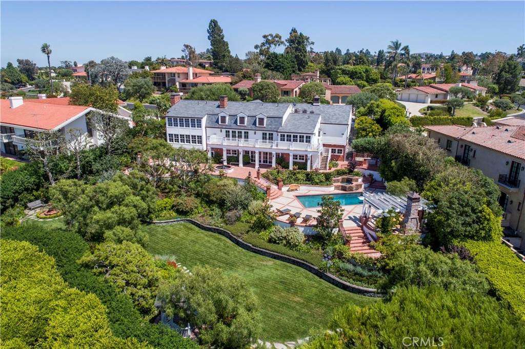 1409 Via Arco Property Photo 2