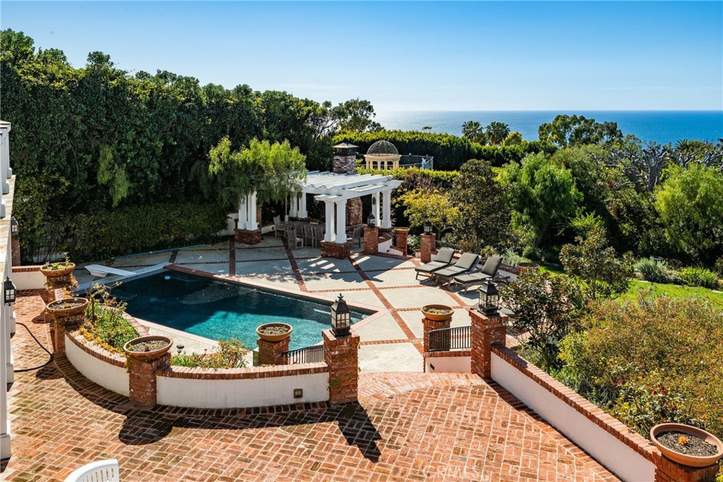 1409 Via Arco Property Photo 29