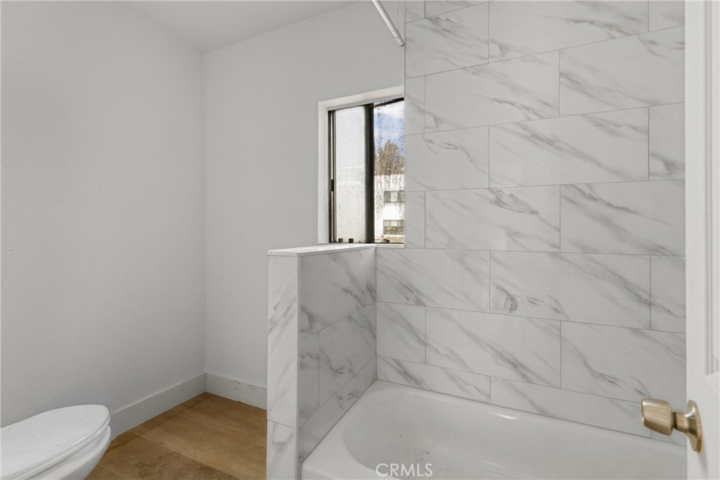 605 N St Louis Property Photo 11