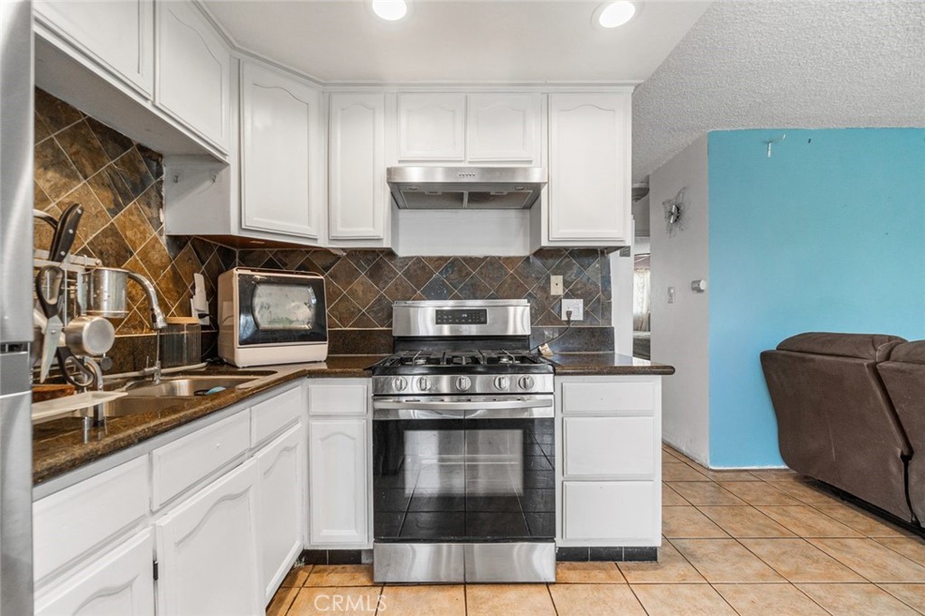 3325 Santa Fe Avenue 110 Property Photo 4