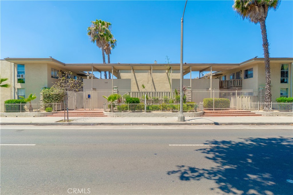 3325 Santa Fe Avenue 110 Property Photo 13
