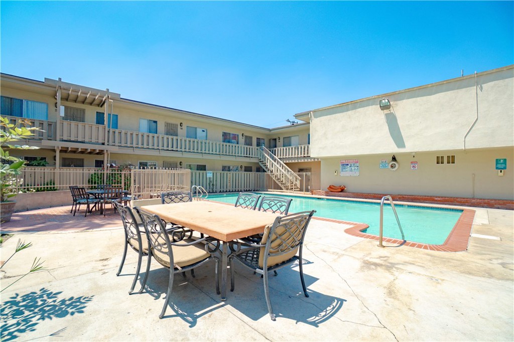 3325 Santa Fe Avenue 110 Property Photo 16