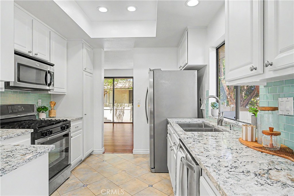 2615 Plaza Del Amo 633 Property Photo 6