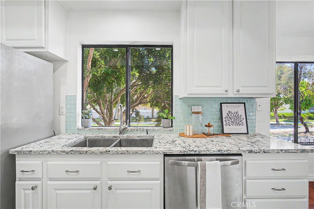 2615 Plaza Del Amo 633 Property Photo 7