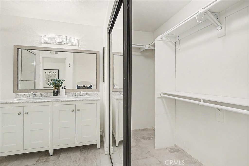 2615 Plaza Del Amo 633 Property Photo 15