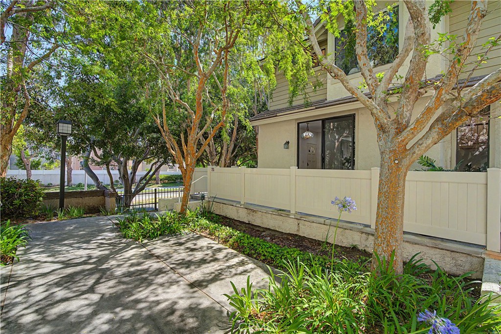2615 Plaza Del Amo 633 Property Photo 24