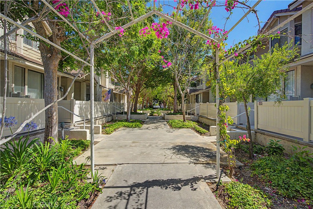 2615 Plaza Del Amo 633 Property Photo 25