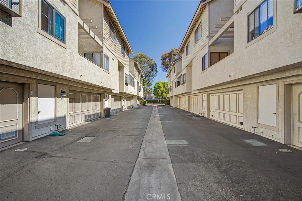2615 Plaza Del Amo 633 Property Photo 30
