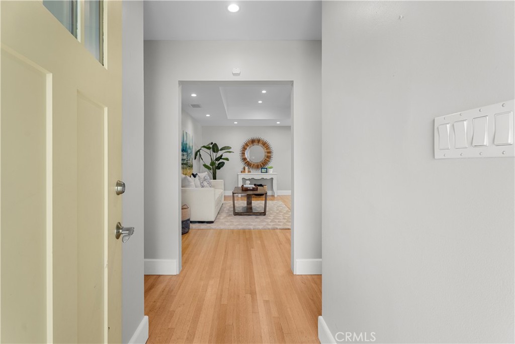 929 Lomita Property Photo 2