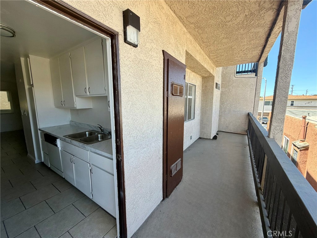 1126 Raymond Avenue Property Photo 10