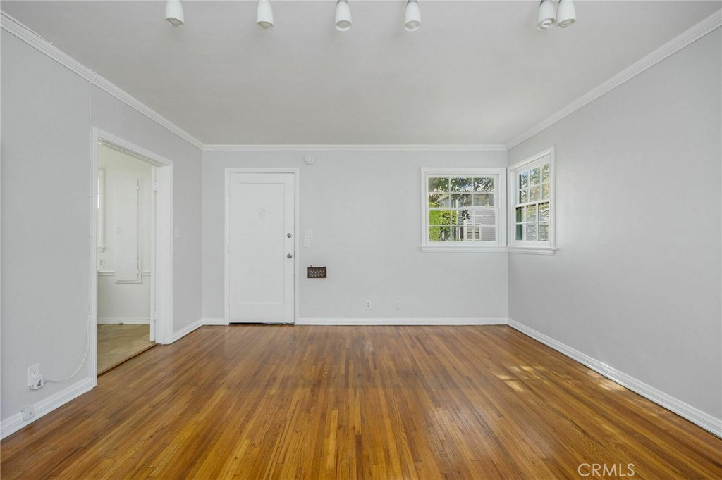 10372 Ashton Avenue Property Photo 6